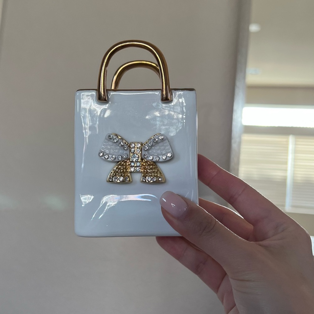 Lefard England Collection Decoration